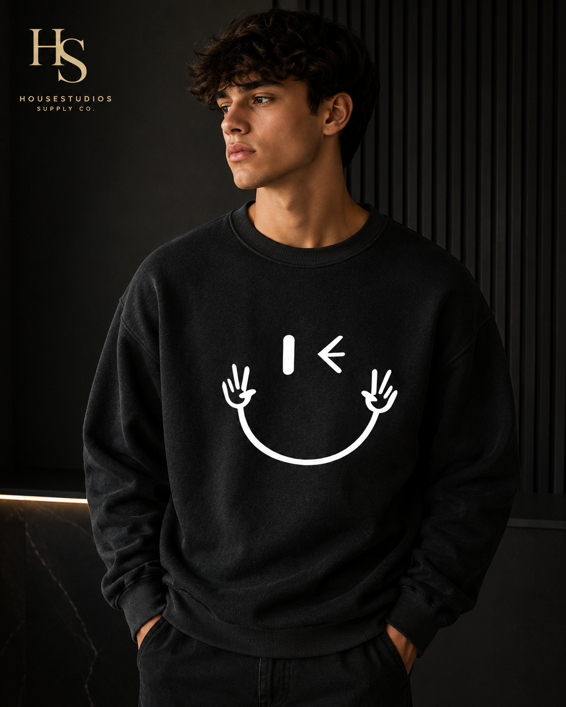 Sudadera Minimalista con Capucha – Diseño Urbano Unisex